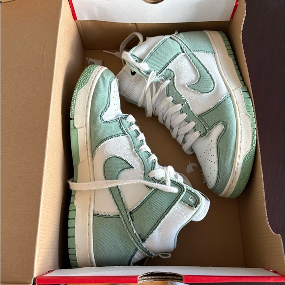 Green Mint Dunk 7.5 - Picture 1 of 10
